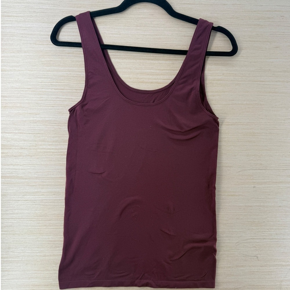 Womens Compression Shaping Seamless Scoop Neck Tank Top Cami See Measures Maroon